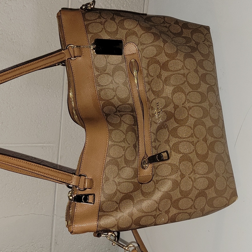 Cute medium Coach Bag